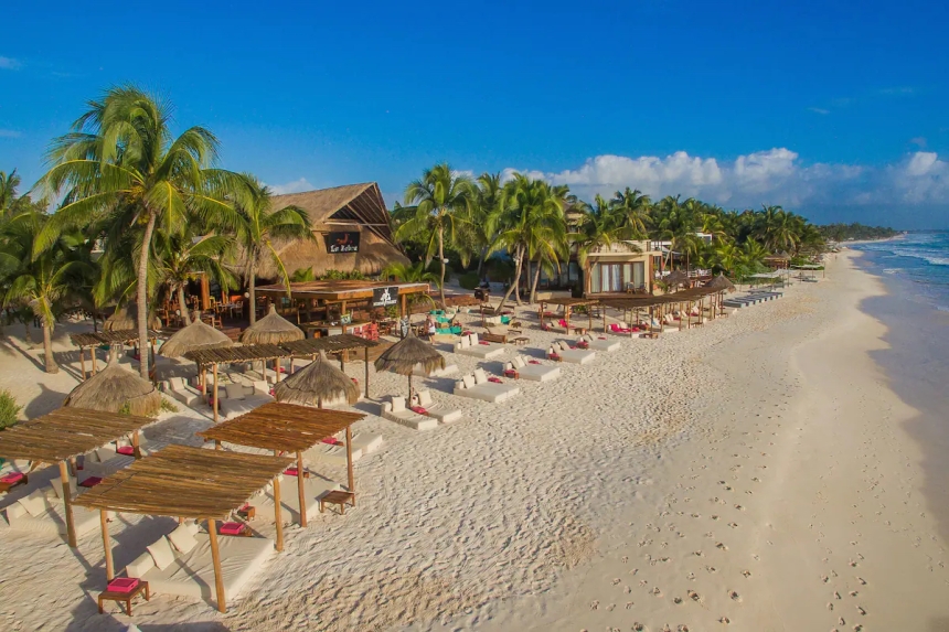 Your Ultimate Guide to Tulum's Best Beach Clubs / TheLamaList.com / Photo courtesy of La Zebra